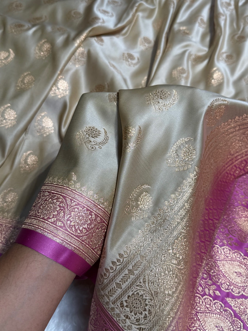 Tusser with Lavender Floral Boota Satin Katan Silk saree SK27
