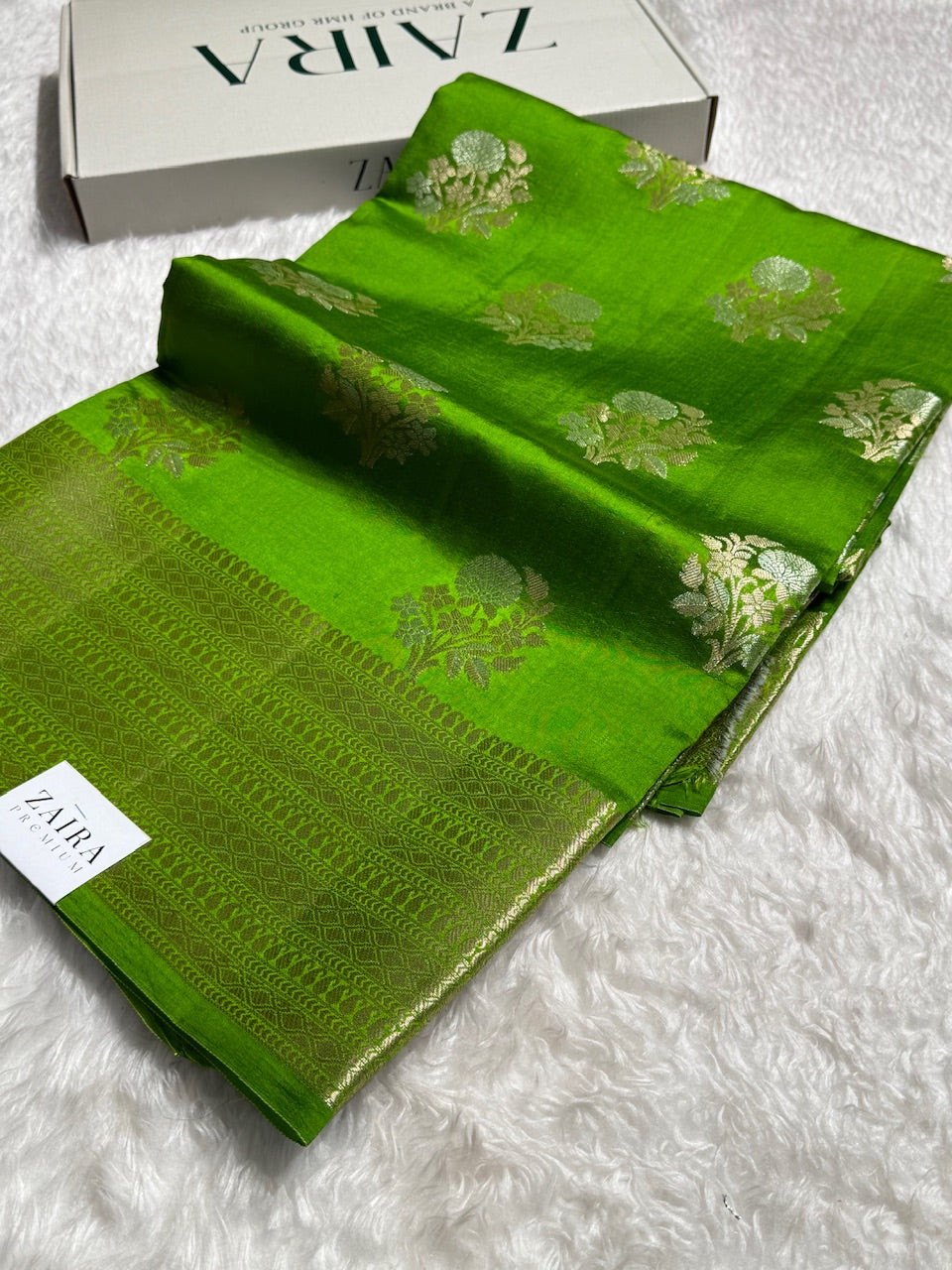 Parrot Green Flower Booti Pure Caramel Silk Saree
