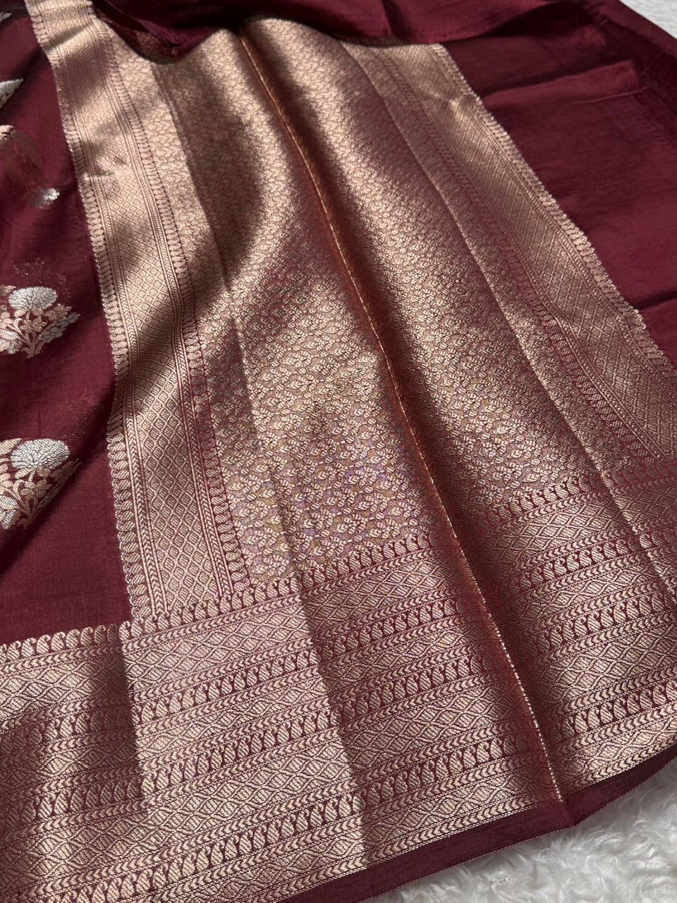 Cocoa Bean Flower Booti Pure Caramel Silk Saree