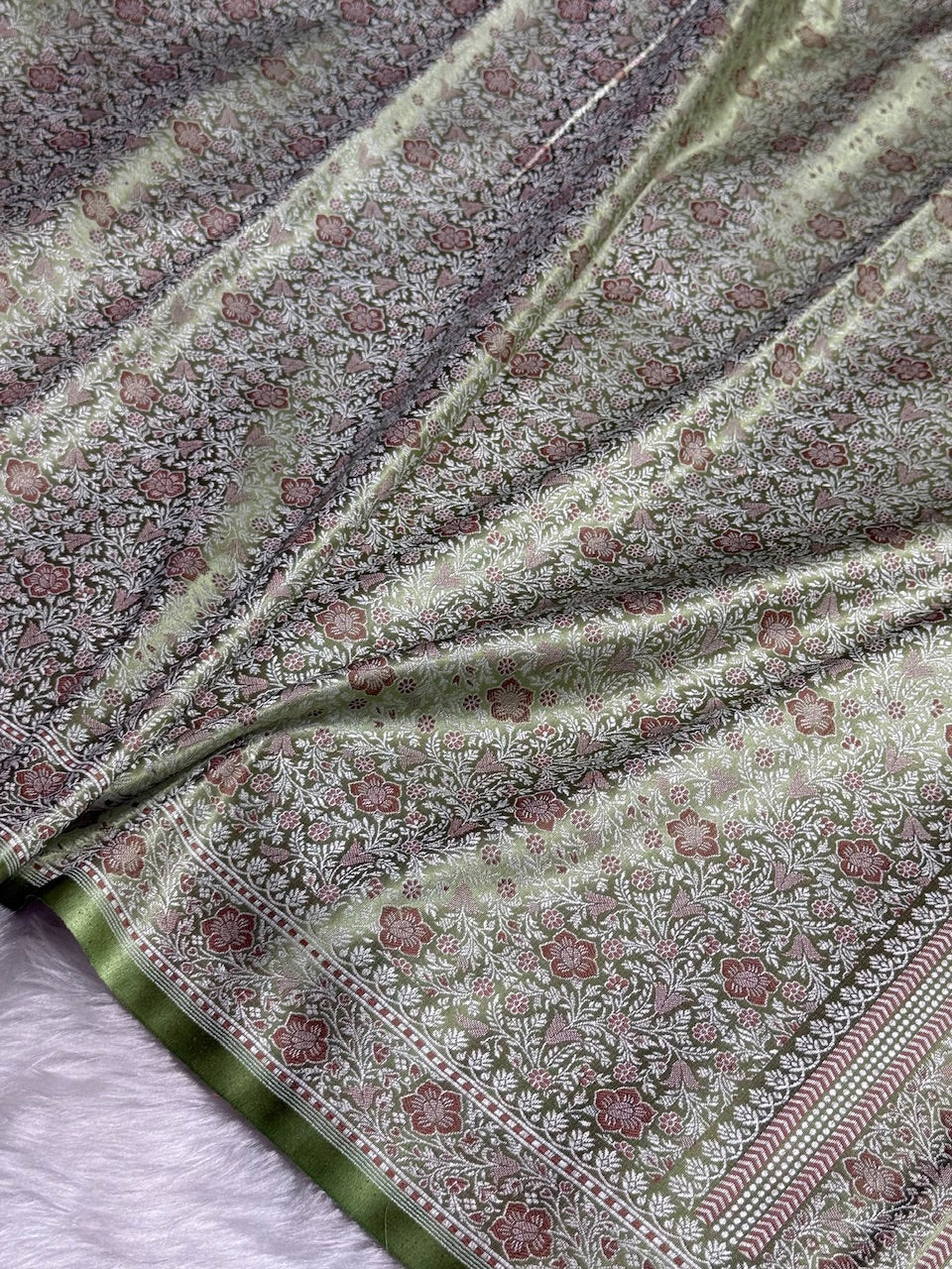 Light Pista Jamawar Tanchoi Katan Silk Saree SKTM-14