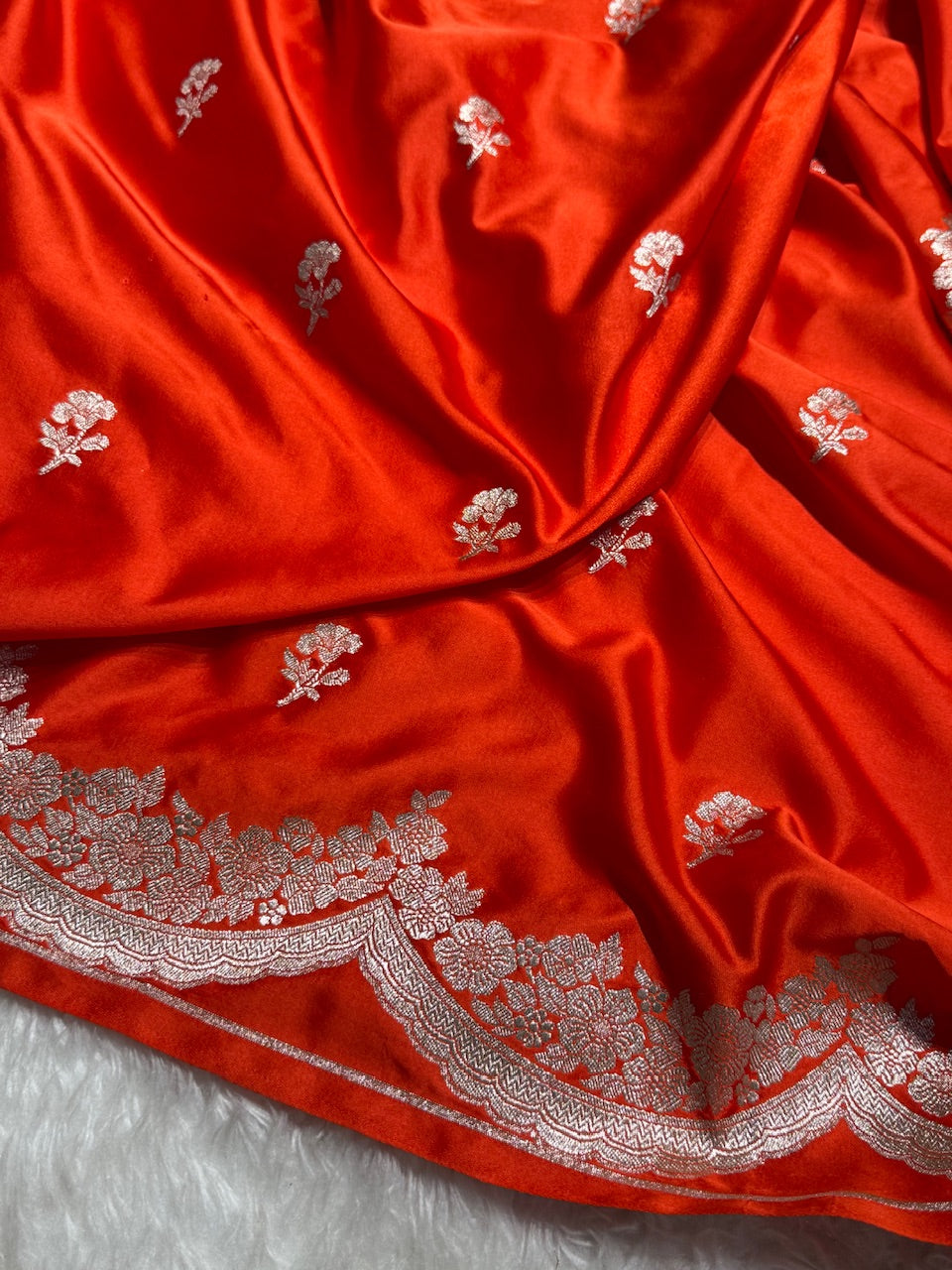 Scallop Orange Booti Mashru Silk Saree