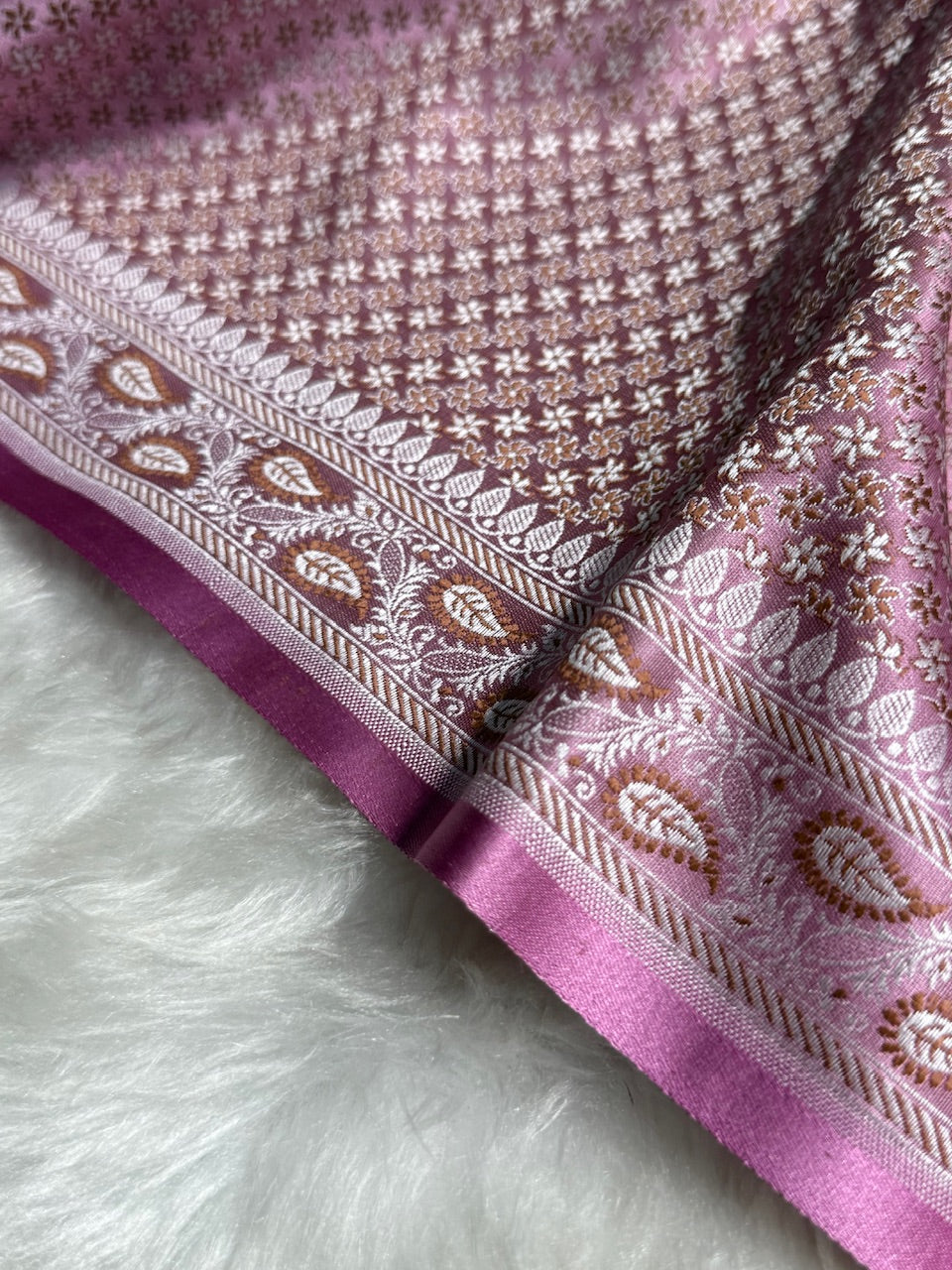 Baby Pink Jamawar Tanchoi Katan Silk Saree SKTM-15