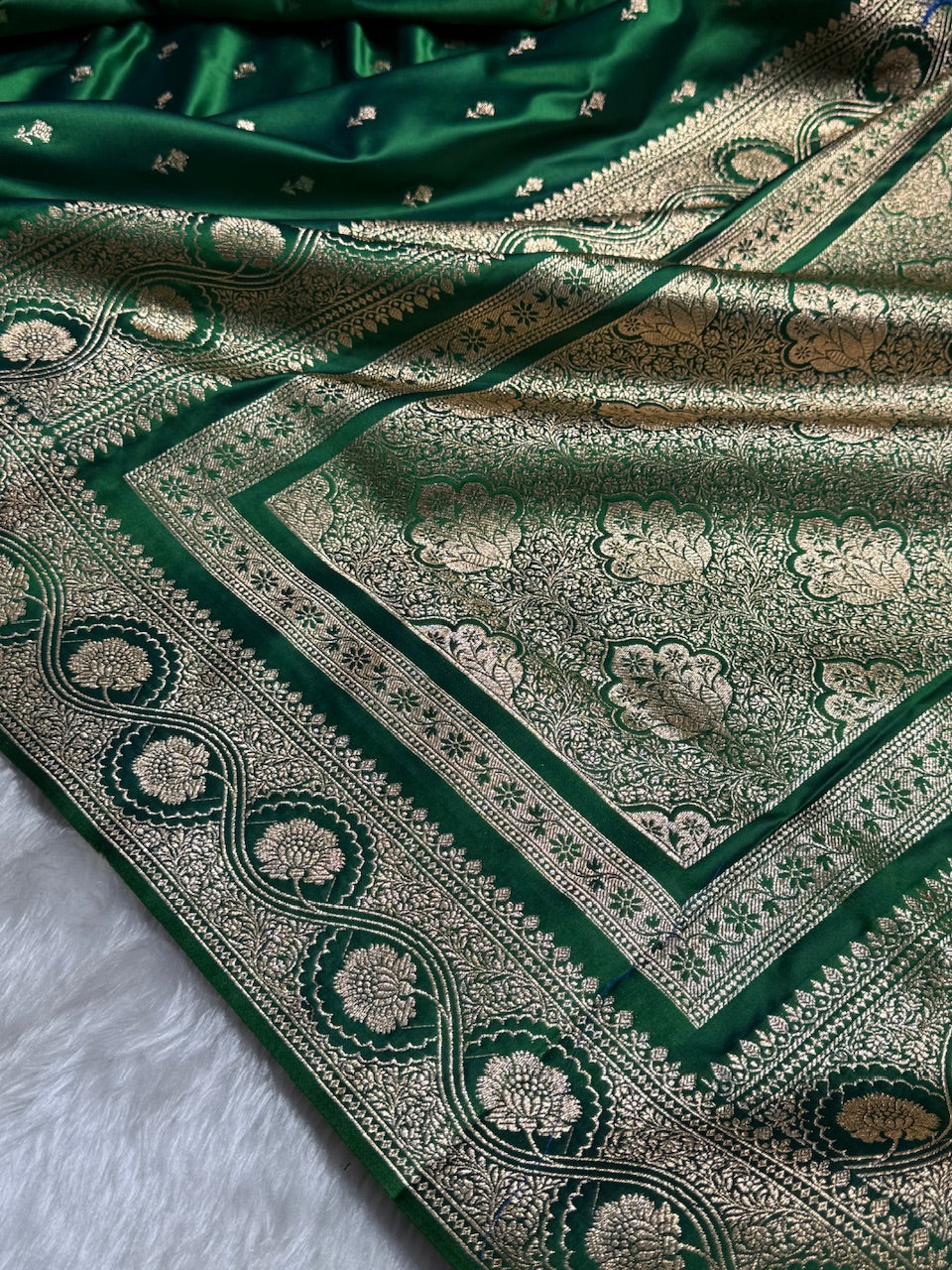Bottle Green Booti Pattern Satin Katan Silk Saree SK54