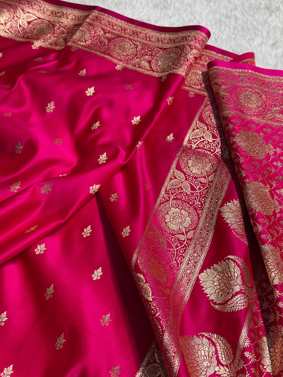 Maroon Banarasi Booti Katan Silk Saree