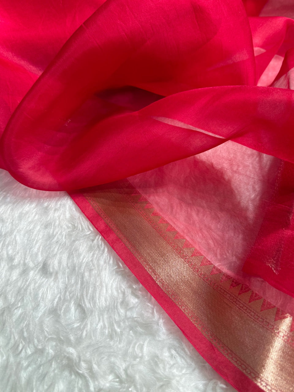 Pure Organza Blud Red Banarasi Silk Saree