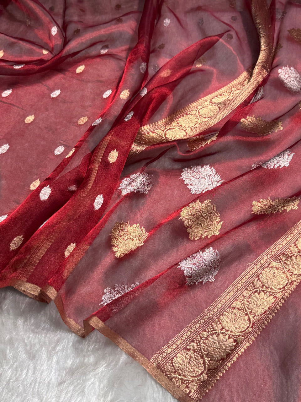 Red Floral Shades Pure Tissue Handloom Silk Saree PT-28