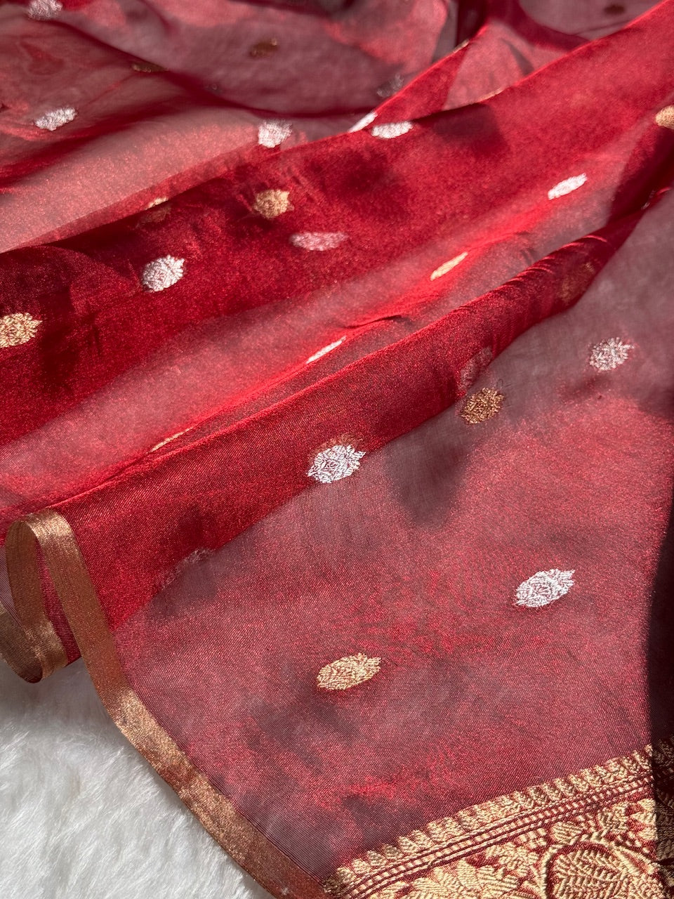 Red Floral Shades Pure Tissue Handloom Silk Saree PT-28