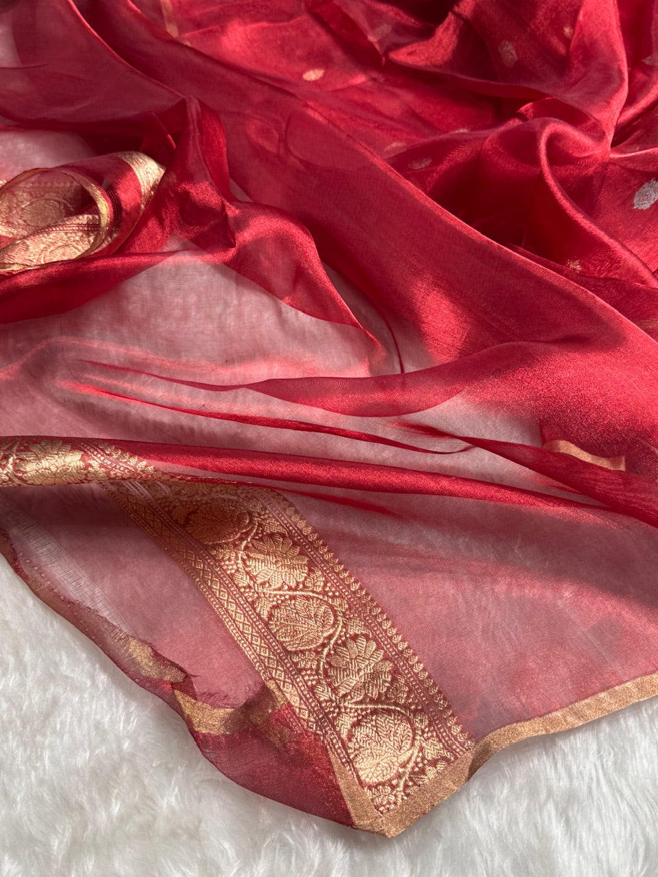 Red Floral Shades Pure Tissue Handloom Silk Saree PT-28