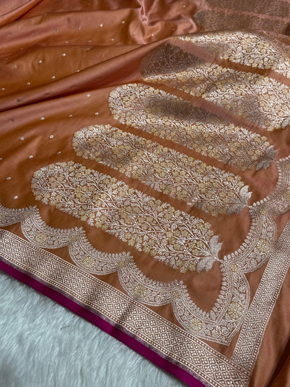 Kesar Shades Scallop Motif Booti Mashru Silk Saree