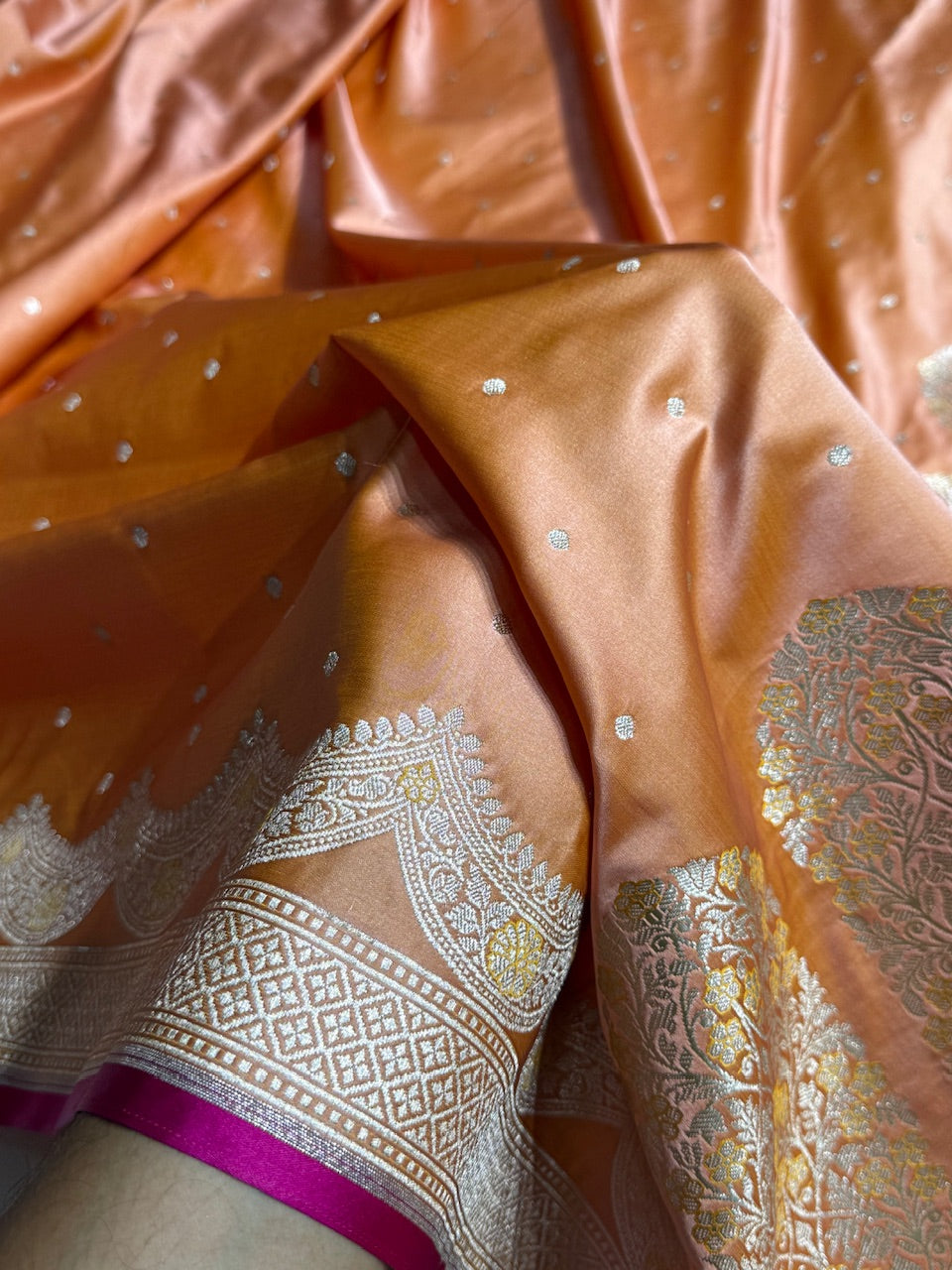 Kesar Shades Scallop Motif Booti Mashru Silk Saree