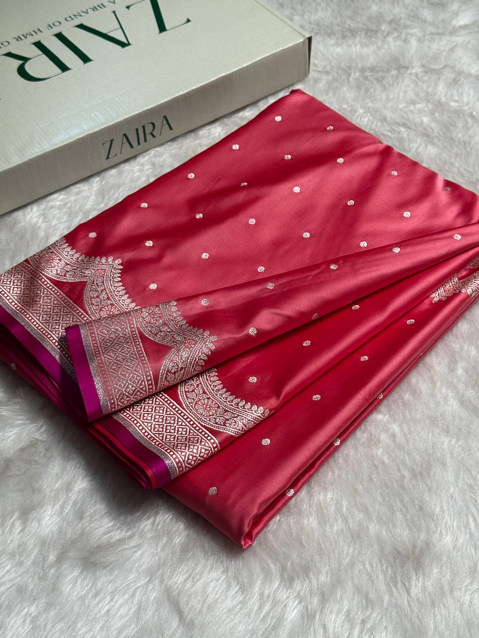 Pink Shades Scallop Motif Booti Mashru Silk Saree