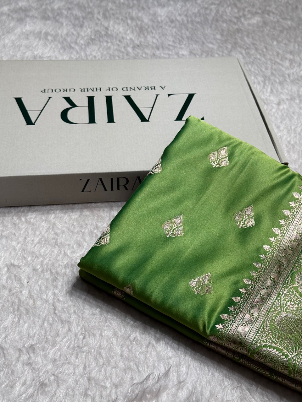 Forest Green Banarasi Booti Katan Silk Saree