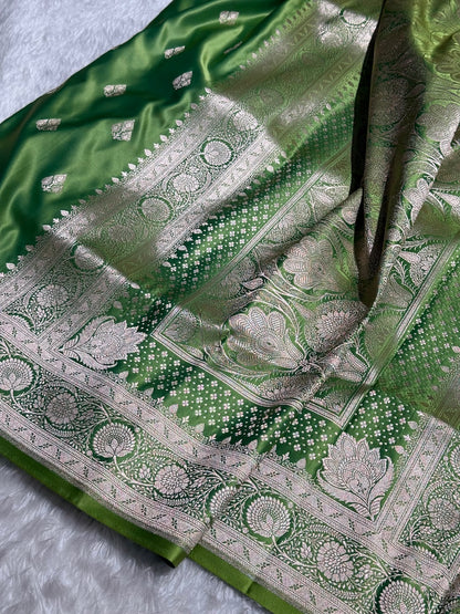 Forest Green Banarasi Booti Katan Silk Saree