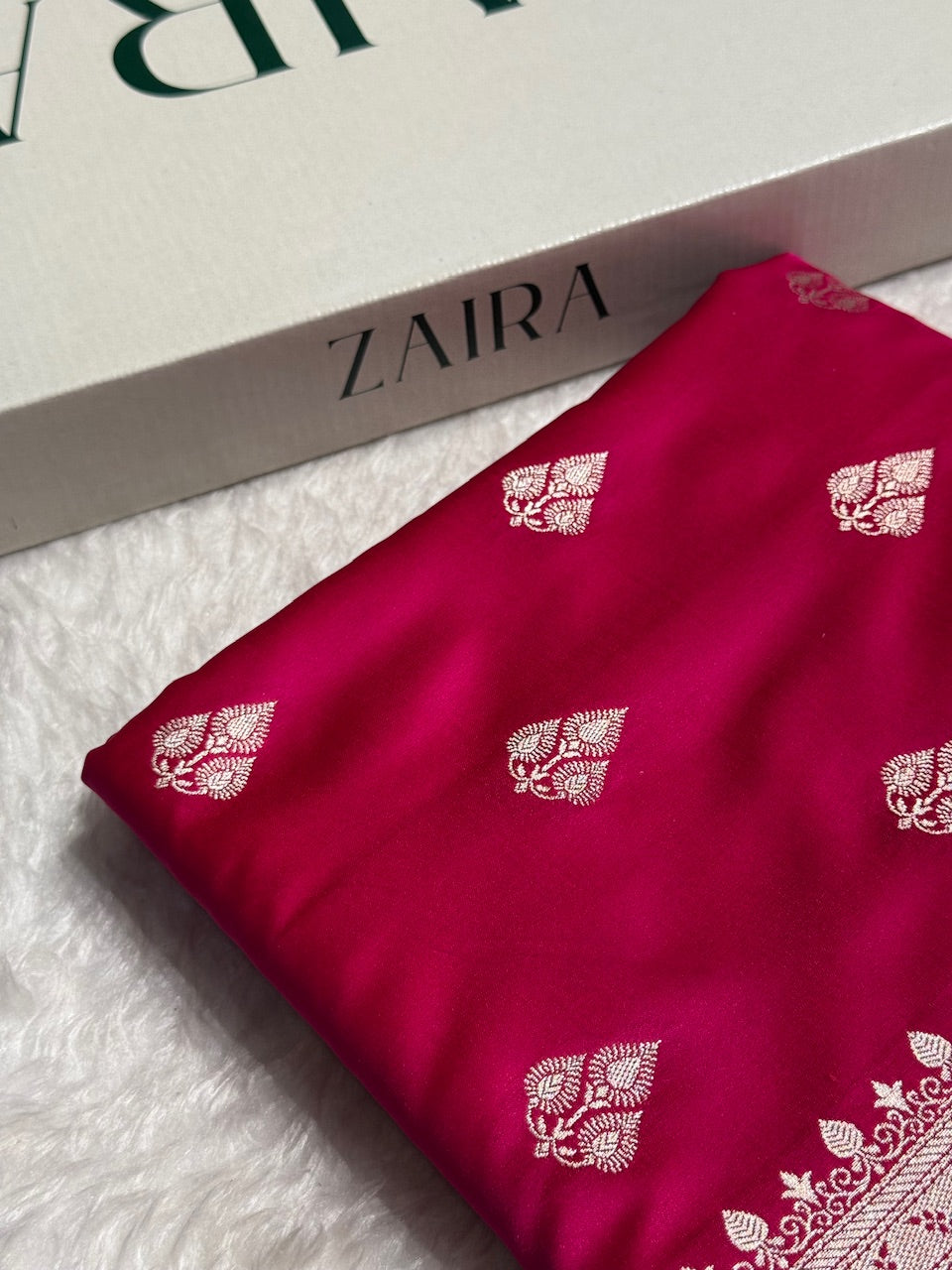 Redish Pink Banarasi Booti Katan Silk Saree