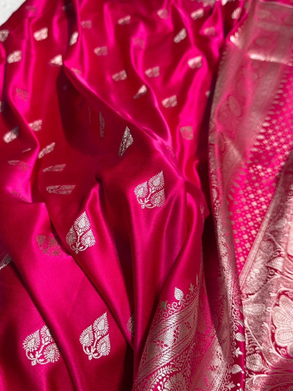 Redish Pink Banarasi Booti Katan Silk Saree