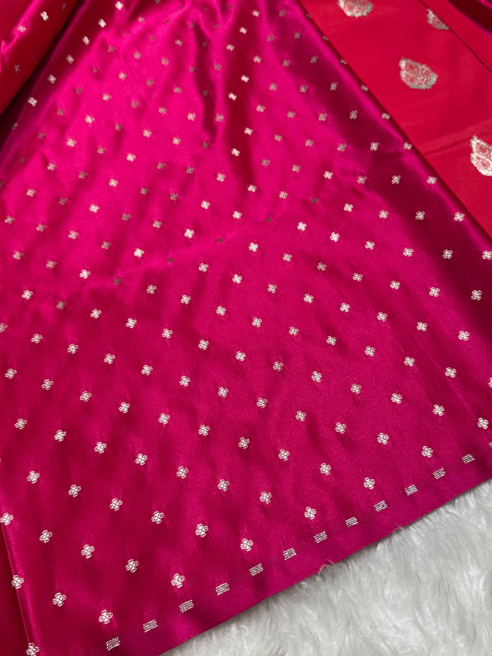 Redish Pink Banarasi Booti Katan Silk Saree