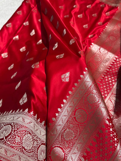 Red Banarasi Booti Katan Silk Saree