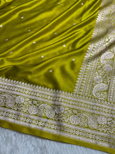 Liril Mehandi Green Shades Booti Mashru Silk Saree MCS64