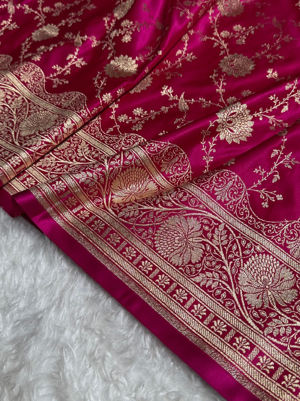 Redish Pink Banarasi Jaal Katan Silk Saree