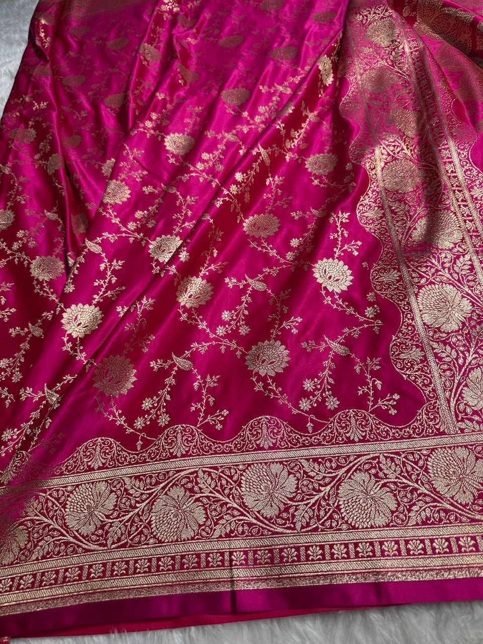 Redish Pink Banarasi Jaal Katan Silk Saree