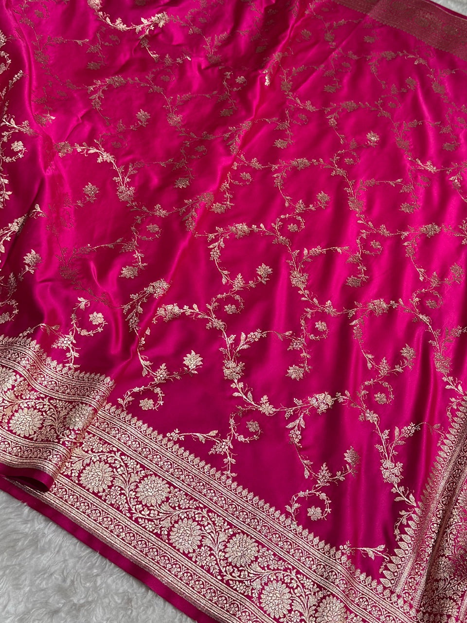 Pink Banarasi Jaal Katan Silk Saree
