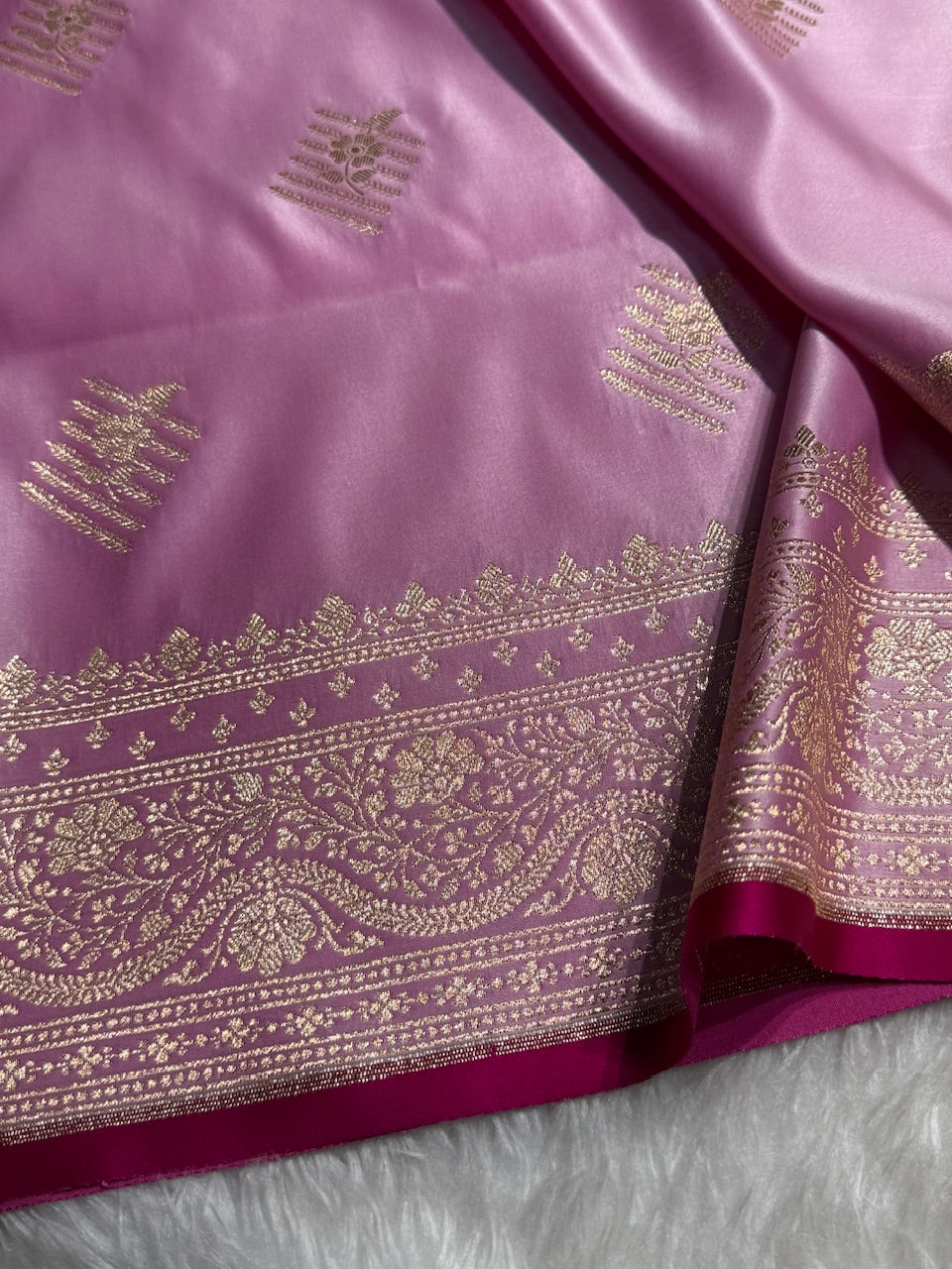 Light Lavender Banarasi Boota Katan Silk Saree