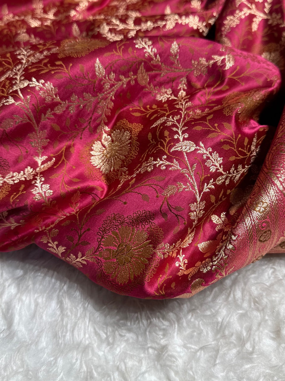 Dusty Pink Tanchoi Katan Jaal Silk Saree SKTM05
