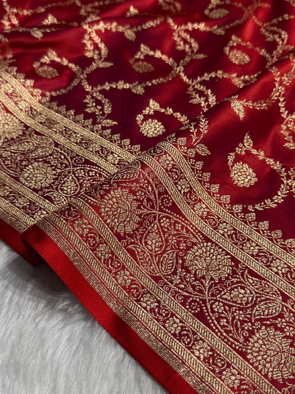 Magnetic Red Floral Jaal Pattern Satin Katan Silk saree SK55