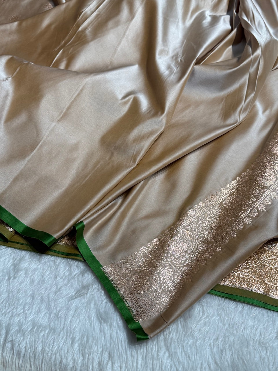 Beige Booti Katan Silk Saree SK09