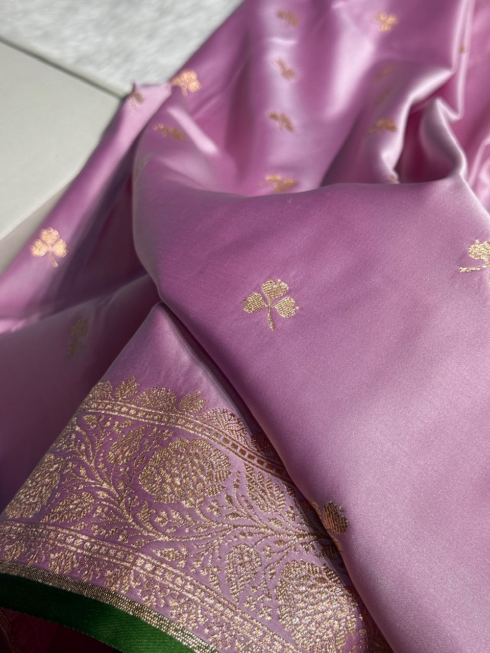Lavender Booti Katan Silk Saree