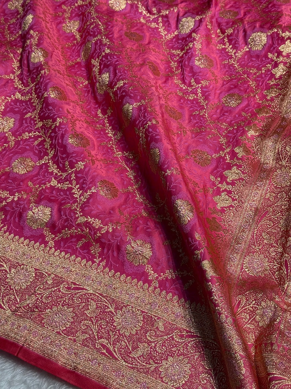 Baby Pink Tanchoi Katan Jaal Silk Saree SKTM05