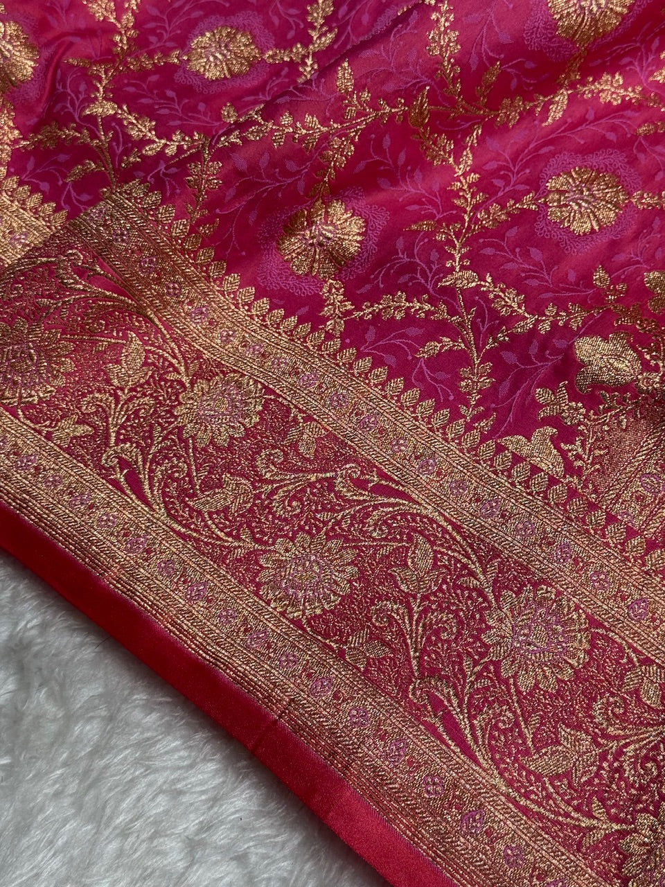 Baby Pink Tanchoi Katan Jaal Silk Saree SKTM05