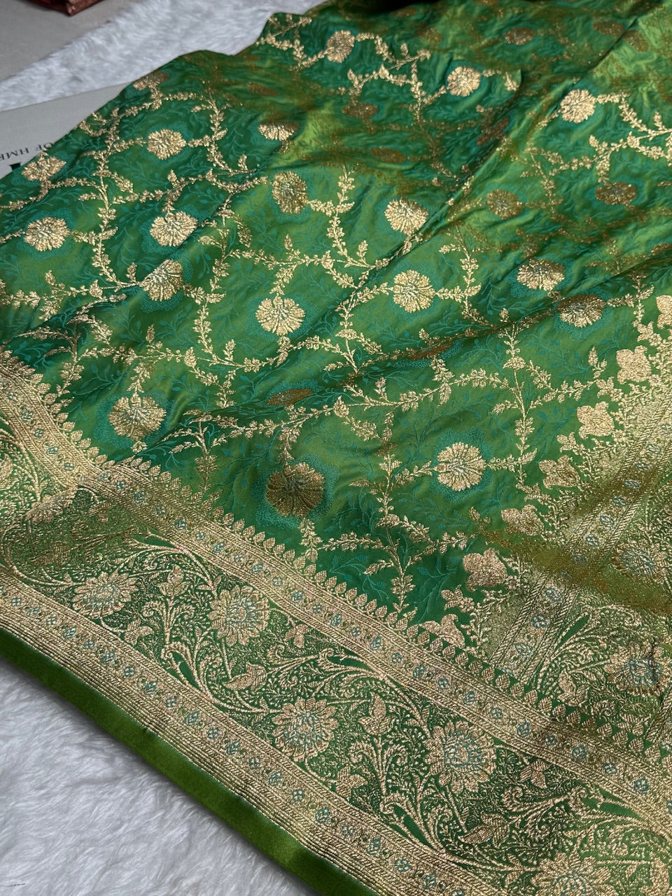 Liril Green Tanchoi Katan Jaal Silk Saree SKTM05
