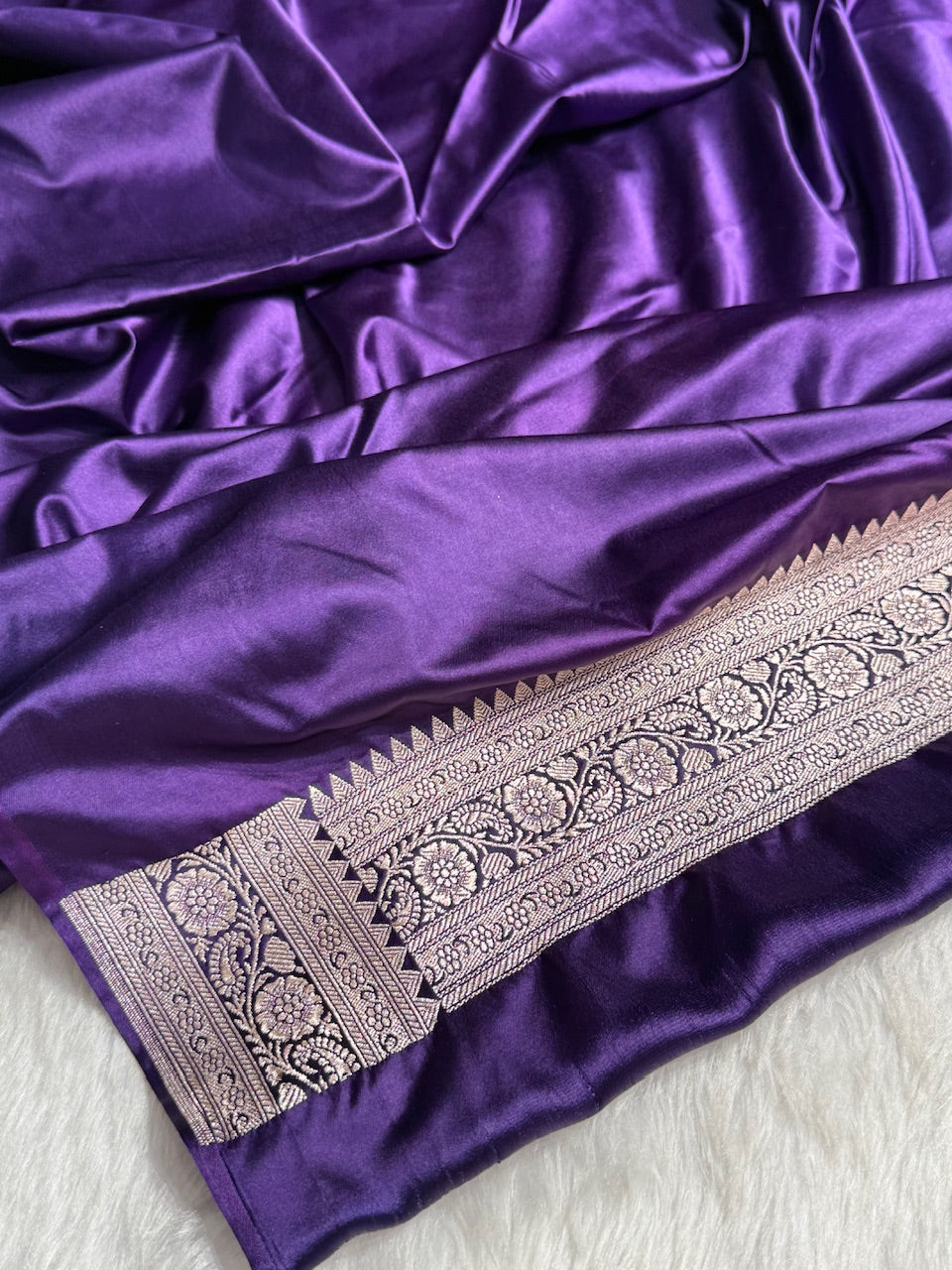 Dark Purple Booti Mashru Silk Saree