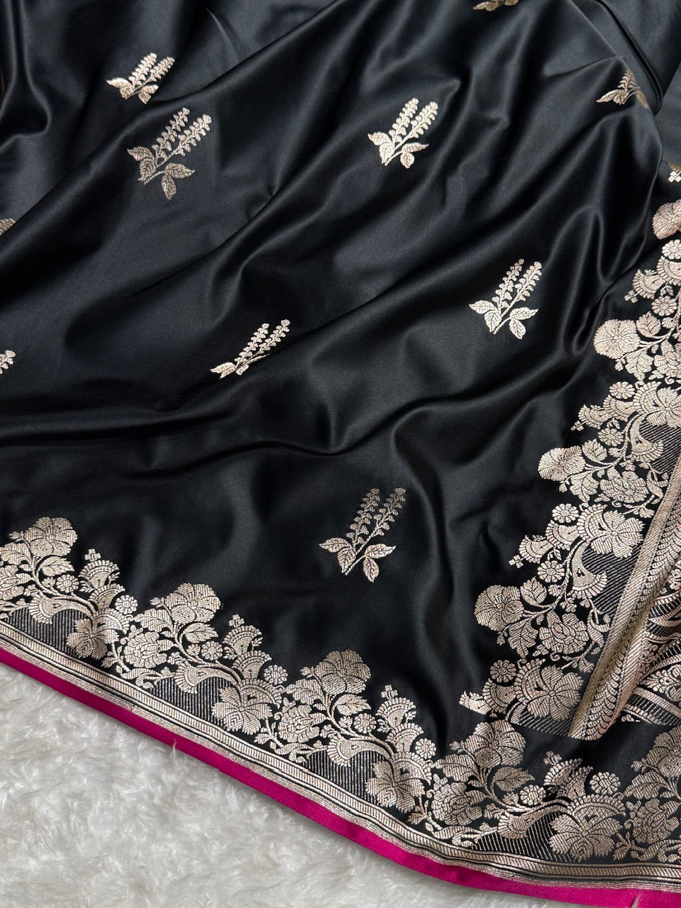 Black Floral Boota Mashru Silk Saree