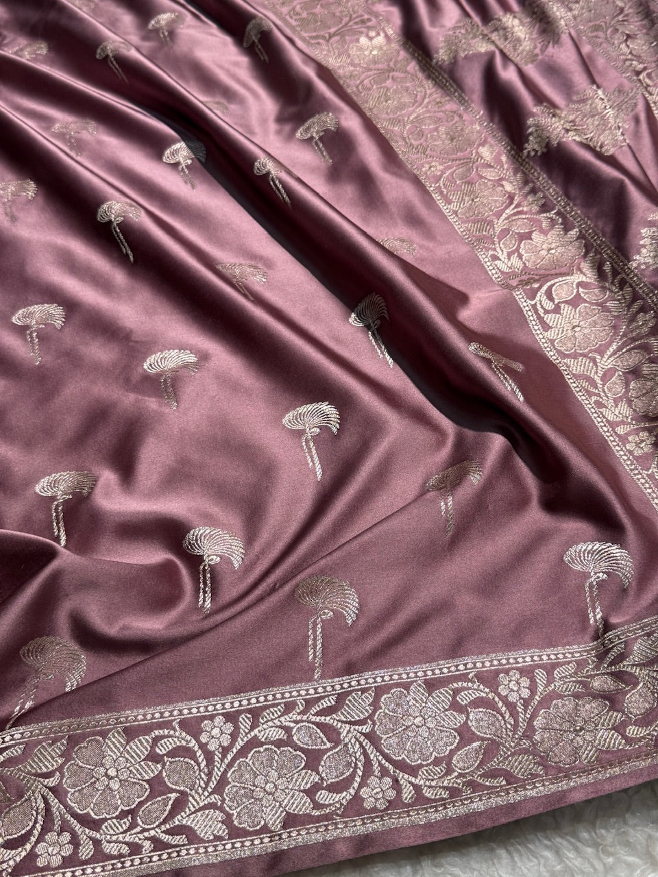 Mauve Floral Booti Mashru Silk Saree