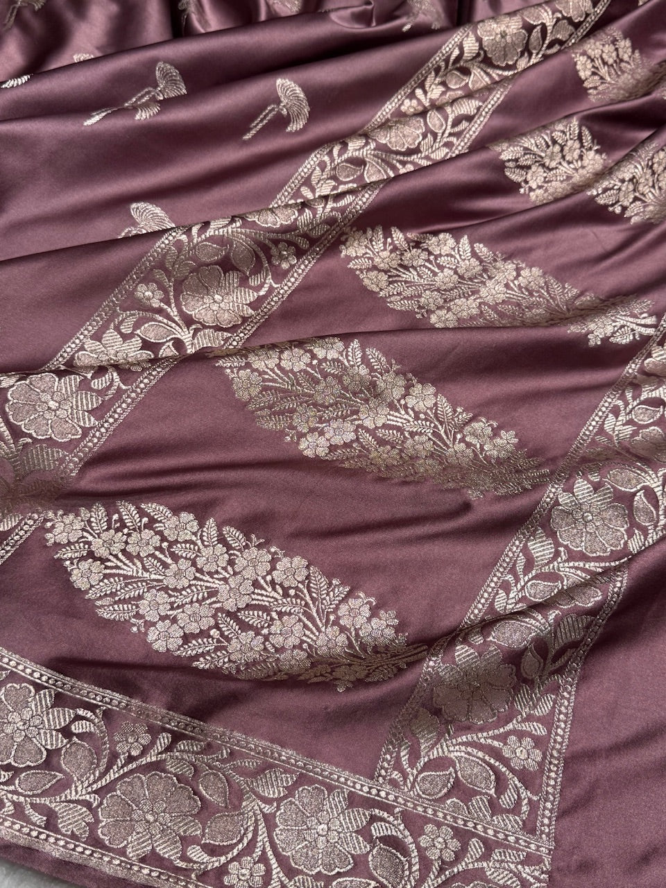 Mauve Floral Booti Mashru Silk Saree