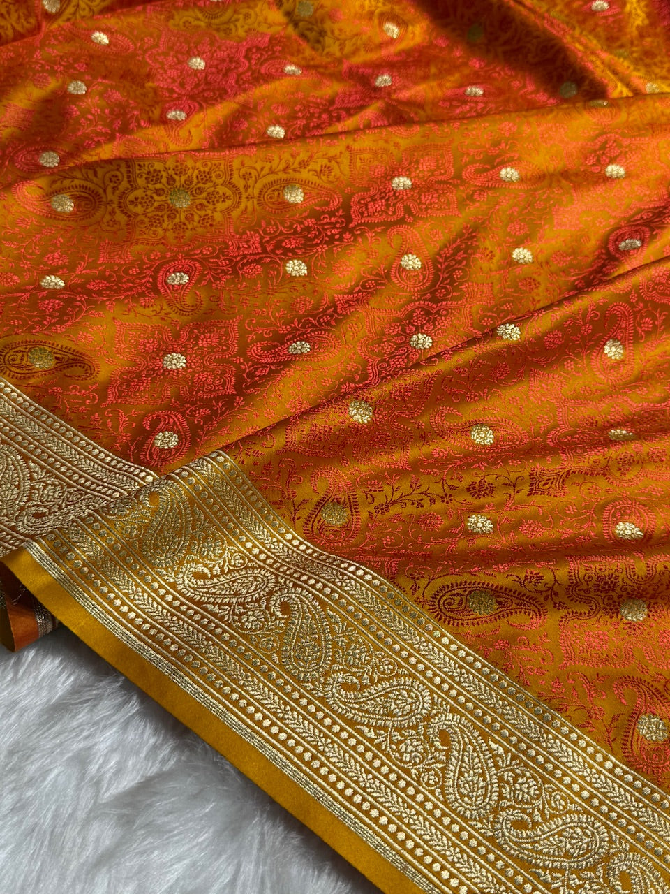 Gold Tanchoi Booti Katan Silk Saree SKTM-08