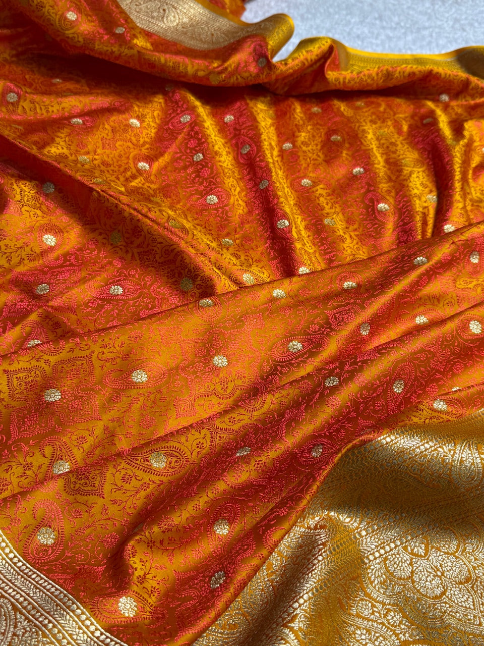 Gold Tanchoi Booti Katan Silk Saree SKTM-08
