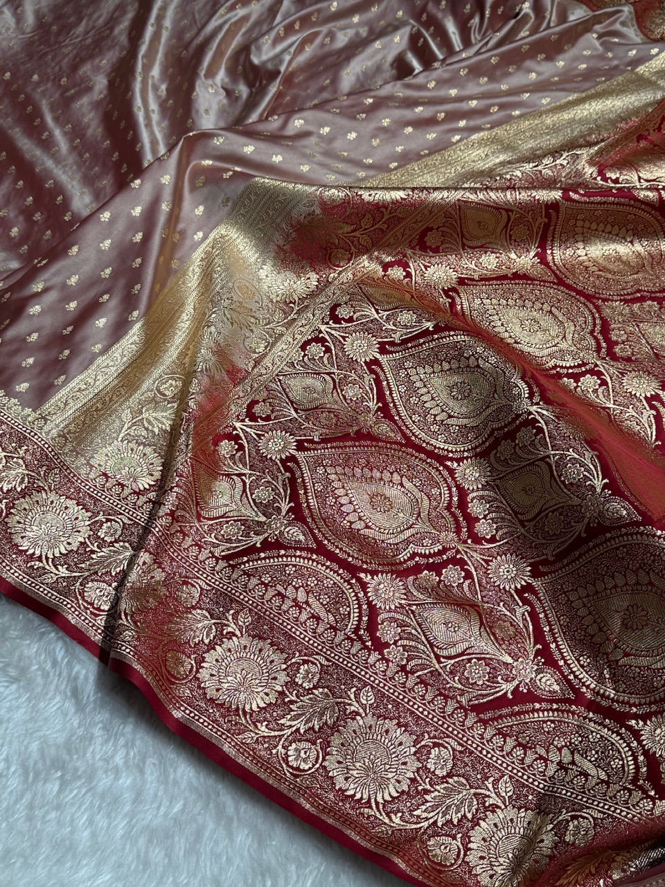 Rosy Finch Banarasi Booti Katan Silk Saree