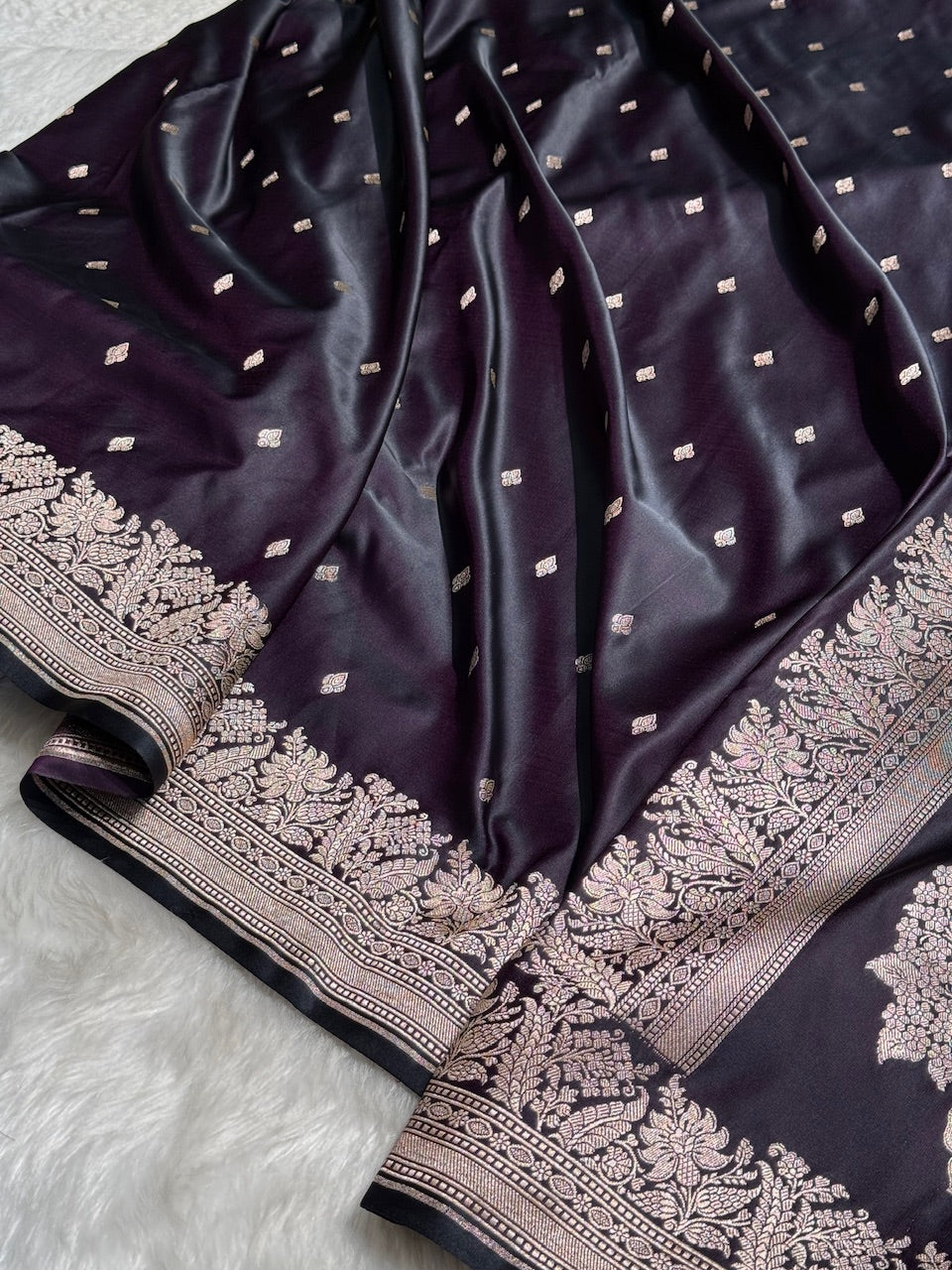 Dark Purple Shades Motif Booti Mashru Silk Saree