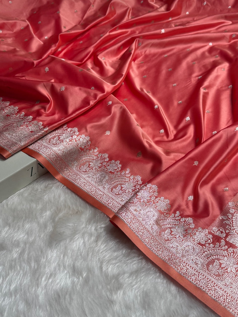 Peach Shades Motif Booti Mashru Silk Saree