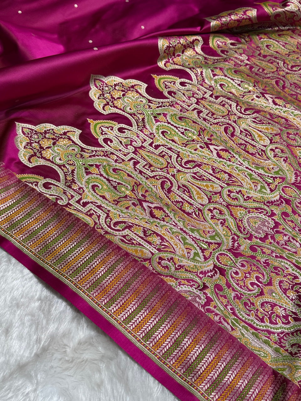 Rani Booti Pattern Satin Katan Silk Saree SK56