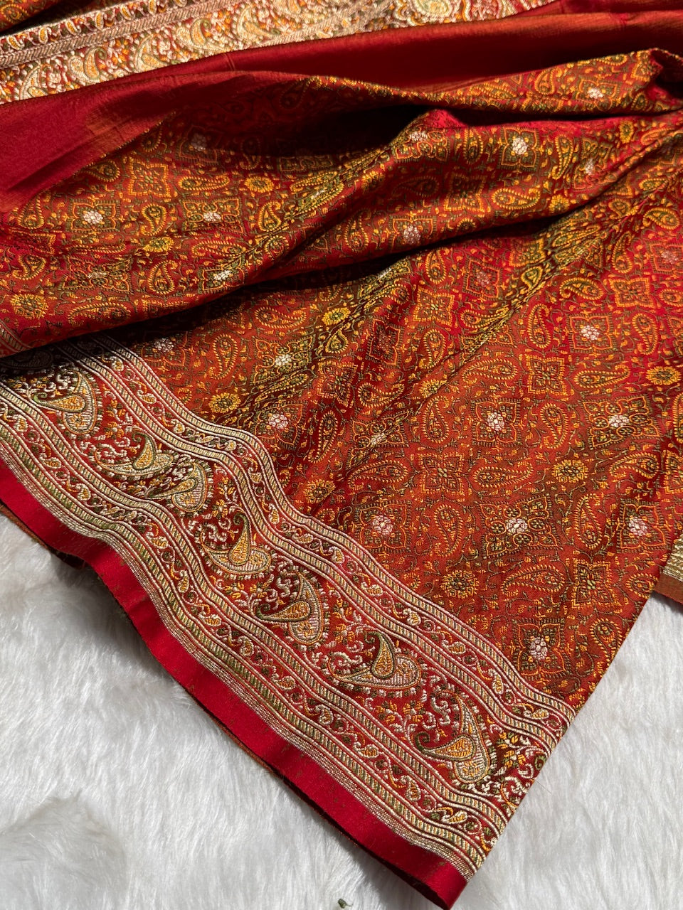 Redish Gold Jamawar Tanchoi Jaal Katan Silk Saree SKTM-19