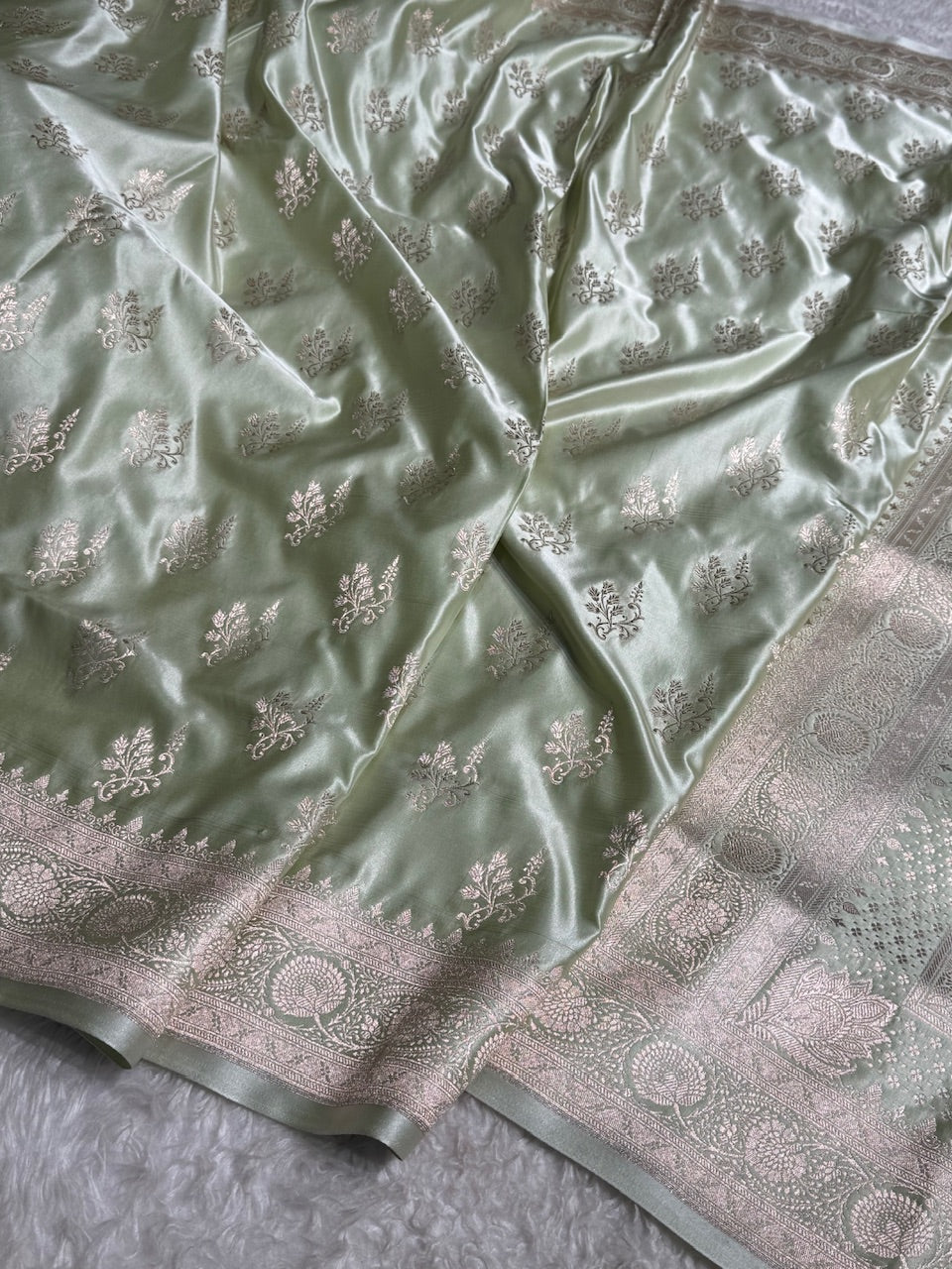 Premium Pista Banarasi Booti Katan Silk Saree