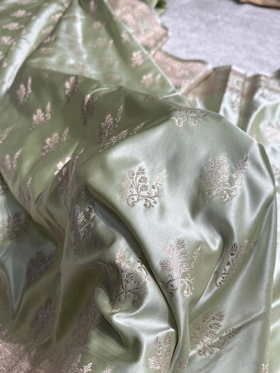 Premium Pista Banarasi Booti Katan Silk Saree