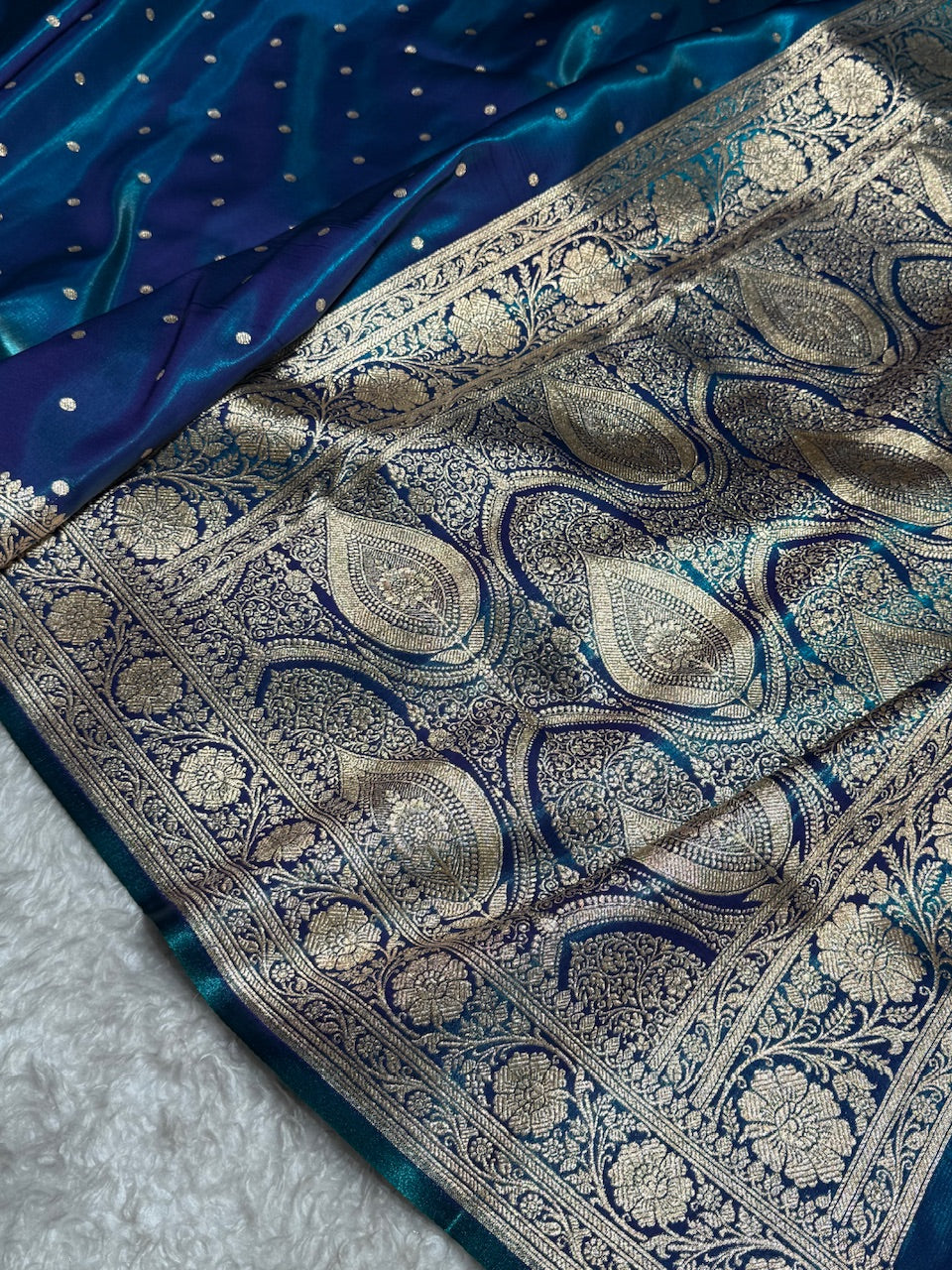 Satin Silk Dot Booti in Teal / Peacock Shades SS08