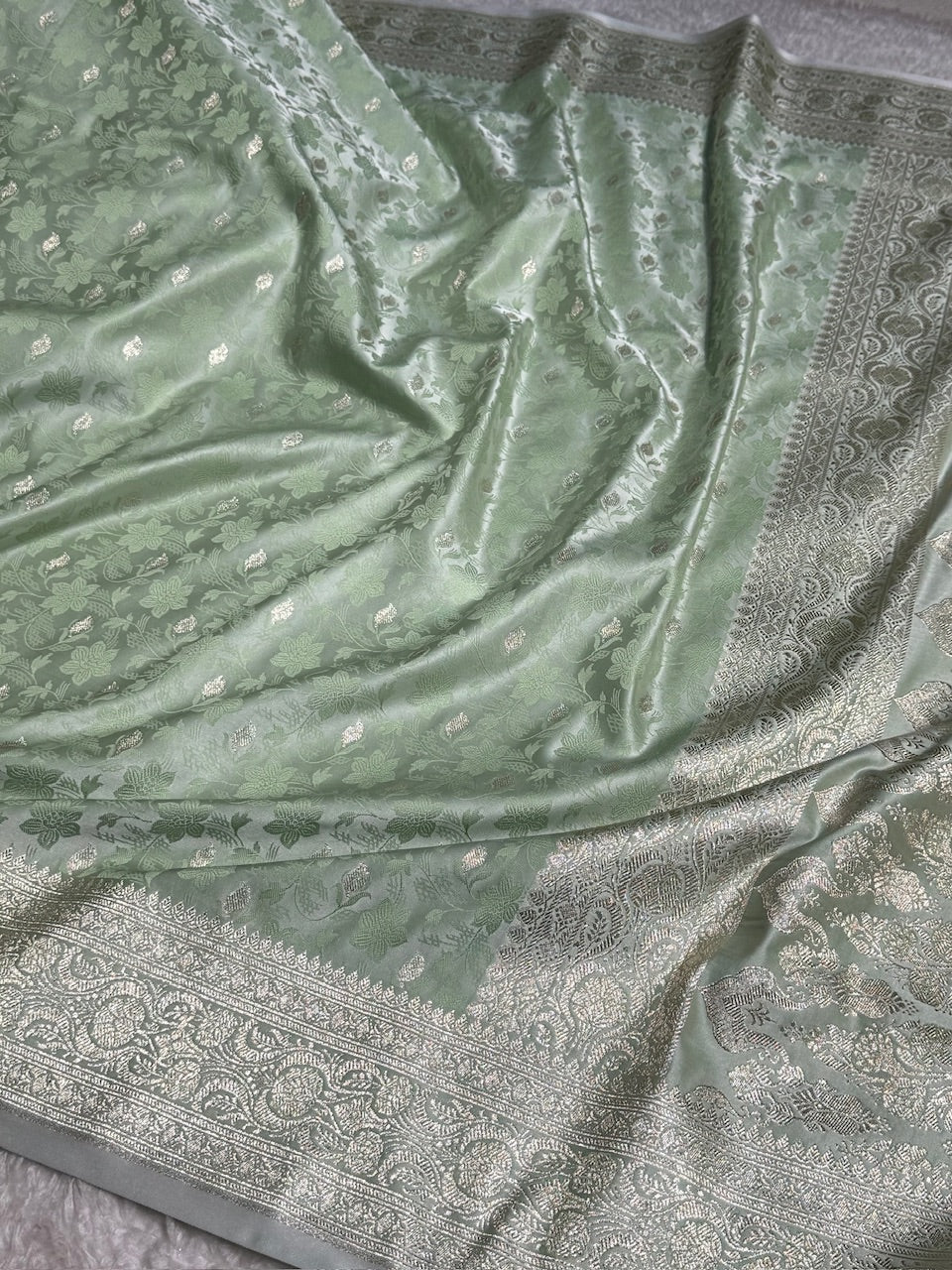 Light Pista Tanchoi Satin Katan Silk Saree SKTM-03