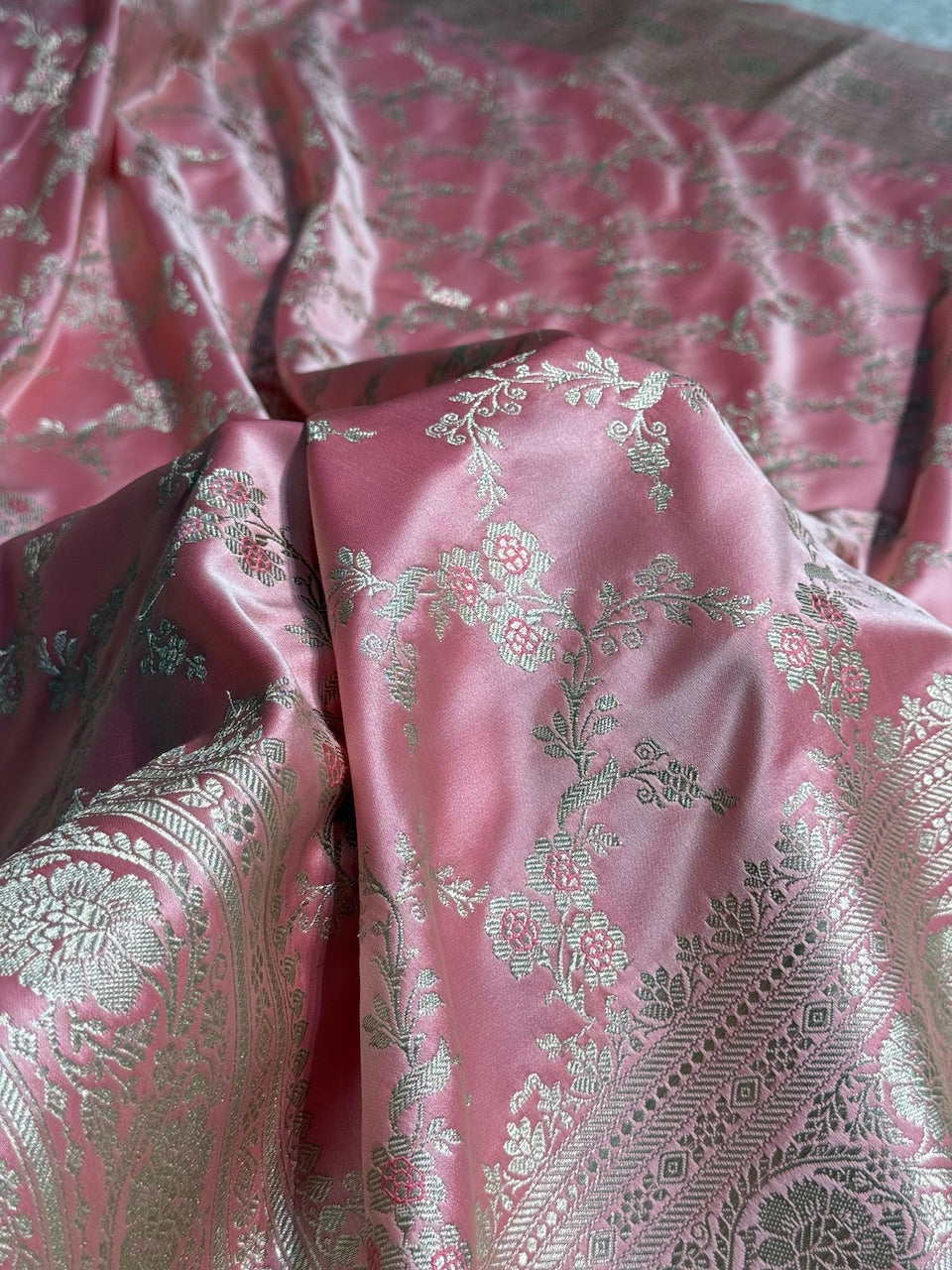 Baby Pink Jaal Pattern Mashru Silk Saree
