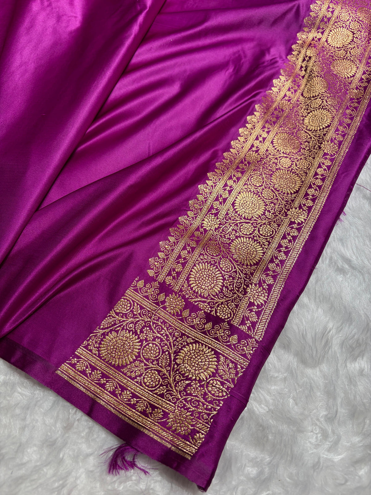 Banarasi Satin Katan Saree in Magenta Shades SK82
